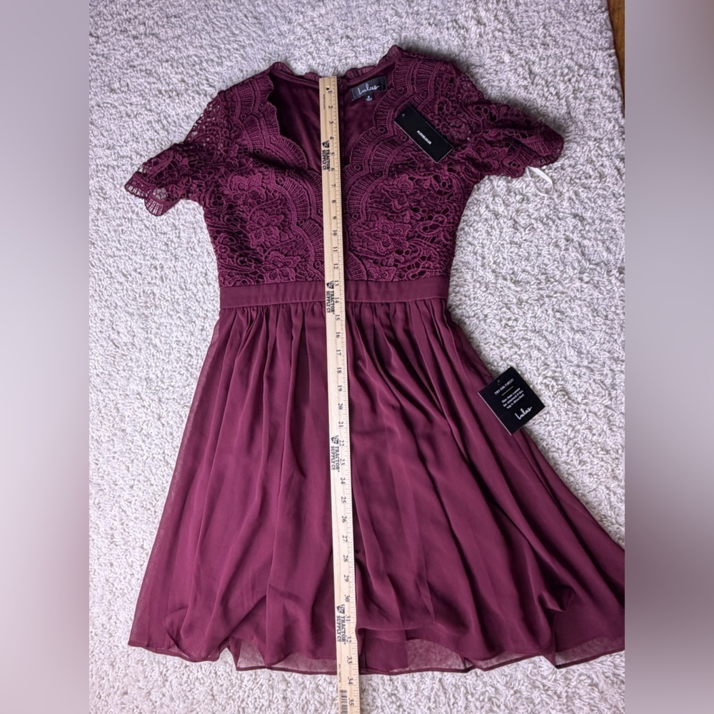 Women’s Small Lulu’s Burgundy Dress NWT - Picture 6 of 6